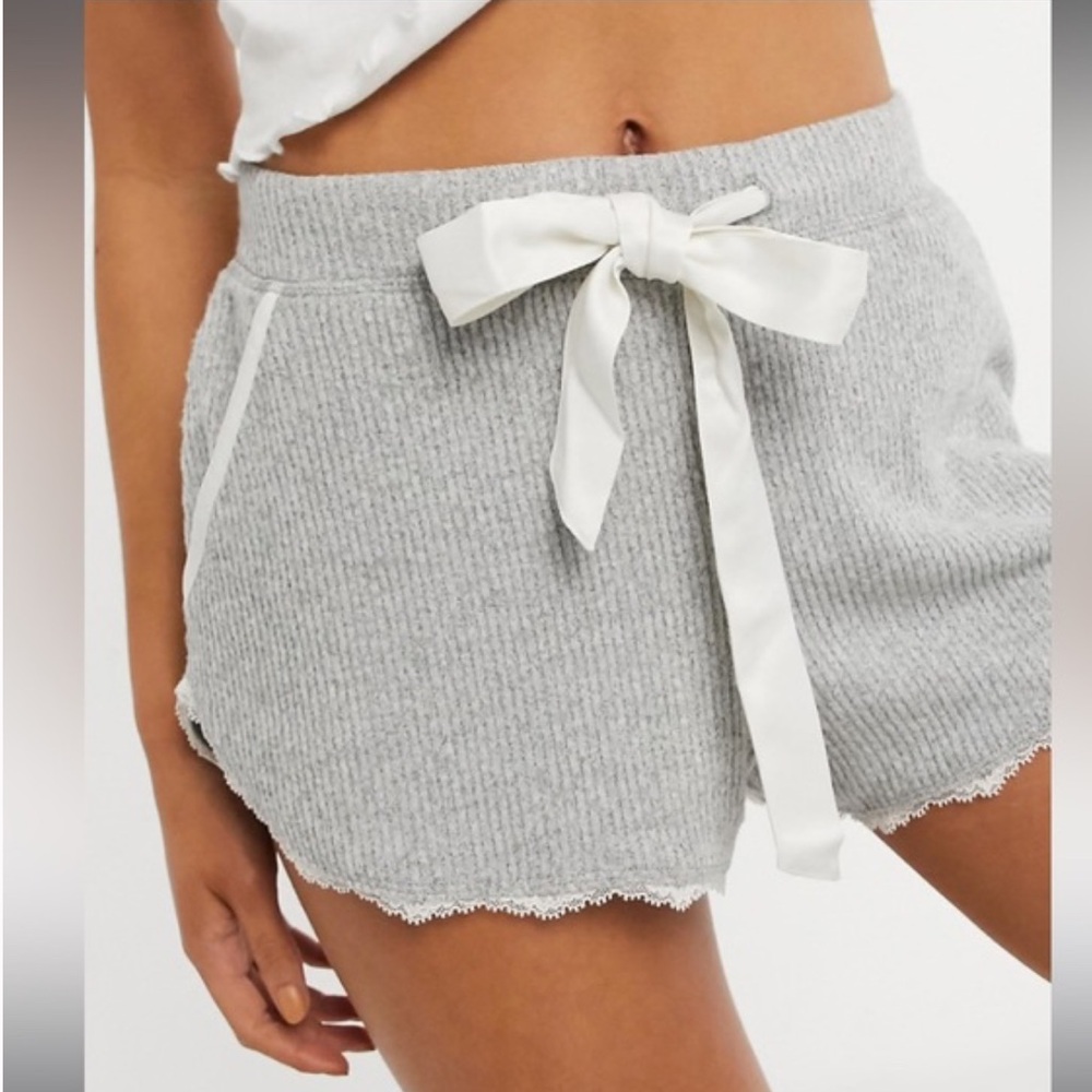 Abercrombie & Fitch Light Gray sleep shorts with Bow